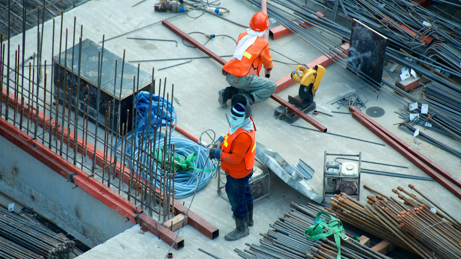 Industrielle Baustelle und Demontage
